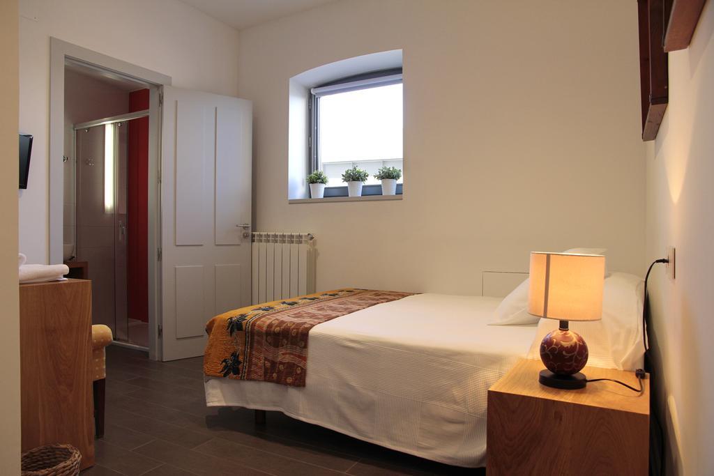 Emebed Posada Castrojeriz Phòng bức ảnh